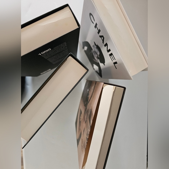 Table Top Decor: Choose 1 - Picture 12 of 14